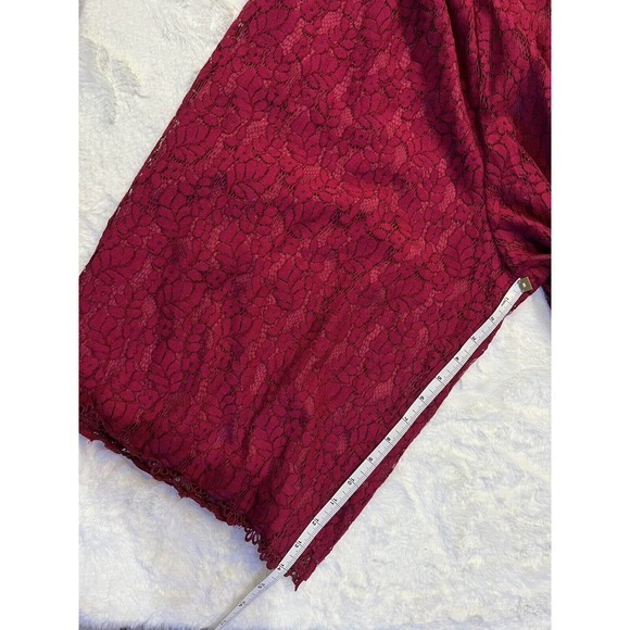 Adelyn‎ Rae Strapless Raspberry Eyelet Lace Romper Size - Large - Picture 4 of 8